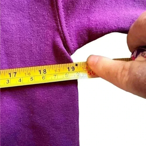 Gildan small vibrant purple tie dye lips & weed joint. NWT - Picture 5 of 6